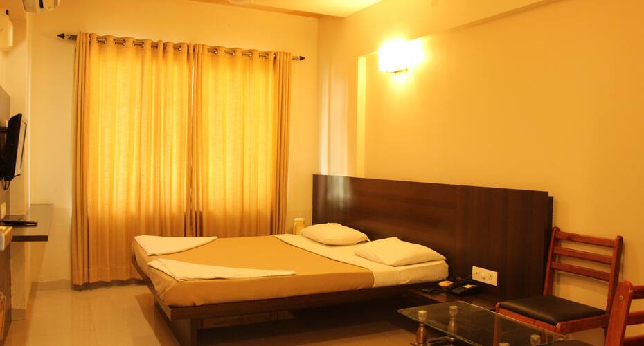 Sujal Heritage Hotel - Shirdi, Shirdi 3